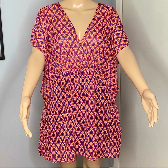 Old Navy Tops - Old Navy Geometric Print V-Neck Sheer Swimwear Cover-Up fits M/L